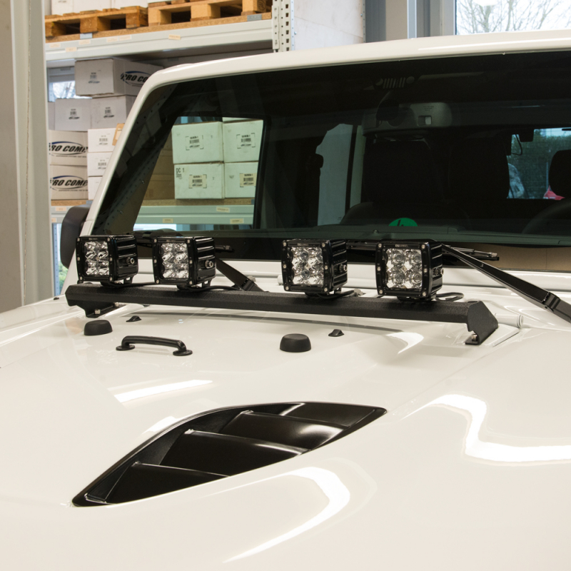 Halter für Led-Lightbars oder Zusatzscheinwerfern auf der Motorhaube Wrangler JK 07-18