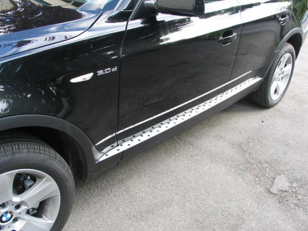 Alu-Schwellerleiste eloxiert mit Antirutschnoppen, 2-tlg. BMW X3