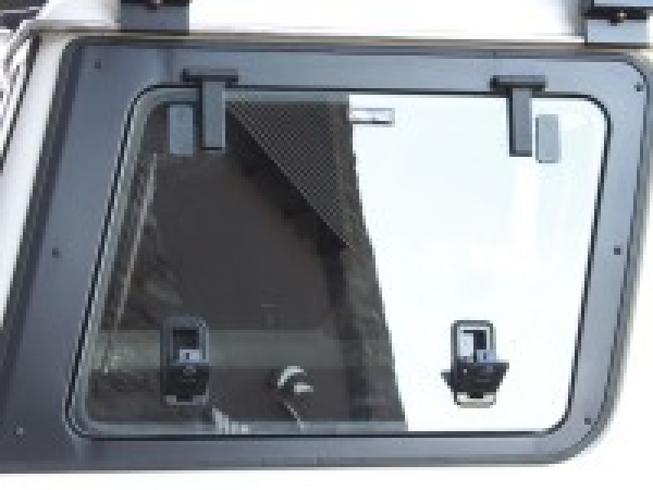 Front Runner Gullwing Fensterscheibe (rechte Seite) aus Glas - Toyota Land Cruiser 70