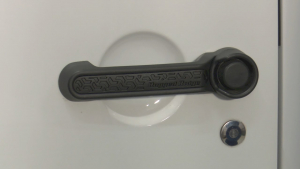 Rugged Ridge Elite Door Handle Inserts/ Türgriff Inlay Jeep Wrangler JK vierTürer BJ 07-18, schwarzes Aluminium